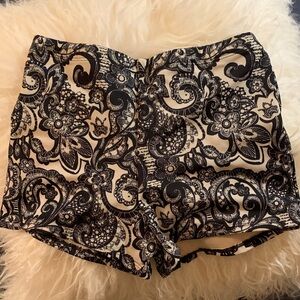 NWOT Shape FX Black and White Floral High Waist Swimshorts